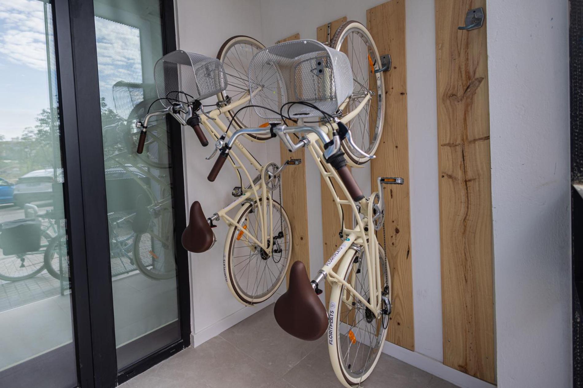 Florit Flats - The Joaquin Sorolla Apartments With Bicycles Валенсия Екстериор снимка